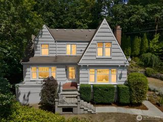 336 NE Adams Avenue, Chehalis, WA 98532