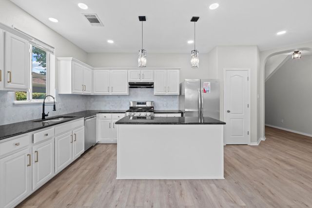 3207 Wickham LN, Austin, TX 78725
