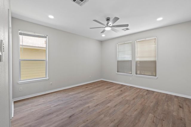3207 Wickham LN, Austin, TX 78725
