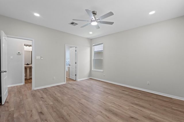 3207 Wickham LN, Austin, TX 78725