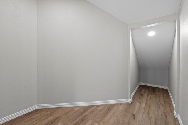 3207 Wickham LN, Austin, TX 78725