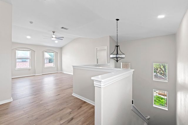 3207 Wickham LN, Austin, TX 78725