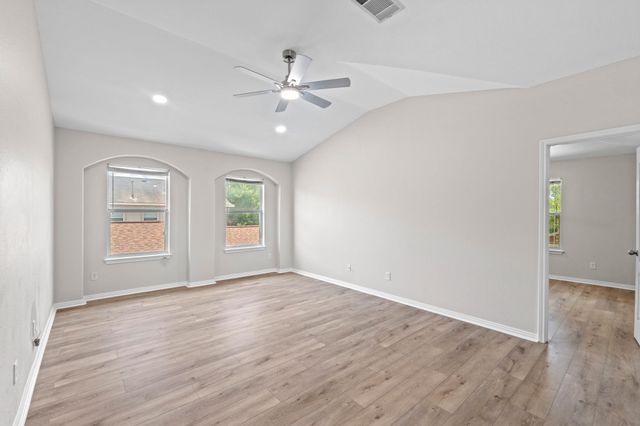 3207 Wickham LN, Austin, TX 78725