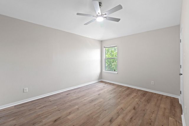3207 Wickham LN, Austin, TX 78725