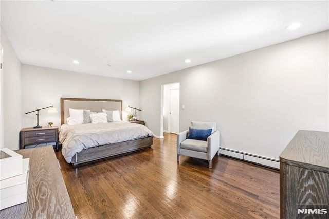 19 Ivy Place, Upper Saddle River, NJ 07458