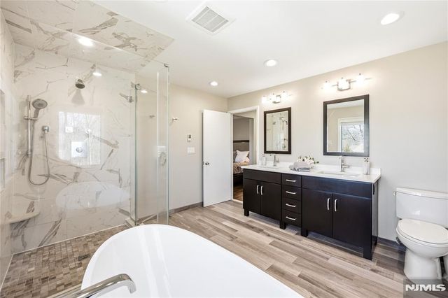 19 Ivy Place, Upper Saddle River, NJ 07458