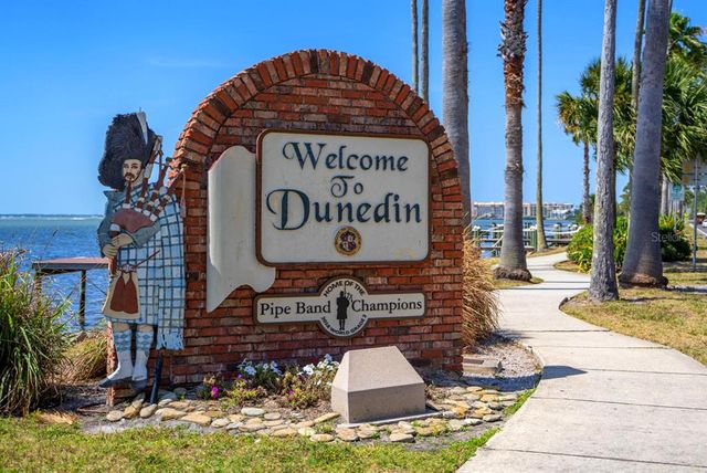 1393 CHESTERFIELD DRIVE, Dunedin, FL 34698