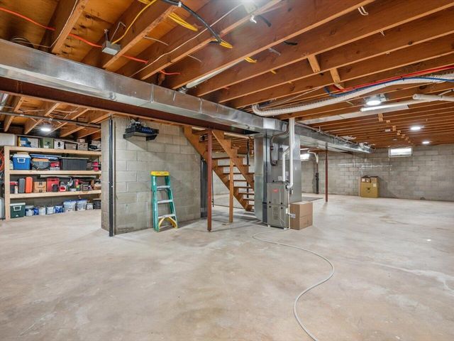 W334S7837 County Road E, Mukwonago, WI 53149