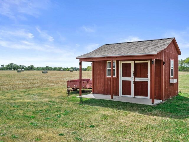 W334S7837 County Road E, Mukwonago, WI 53149