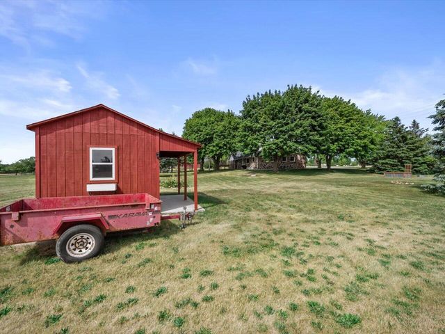 W334S7837 County Road E, Mukwonago, WI 53149