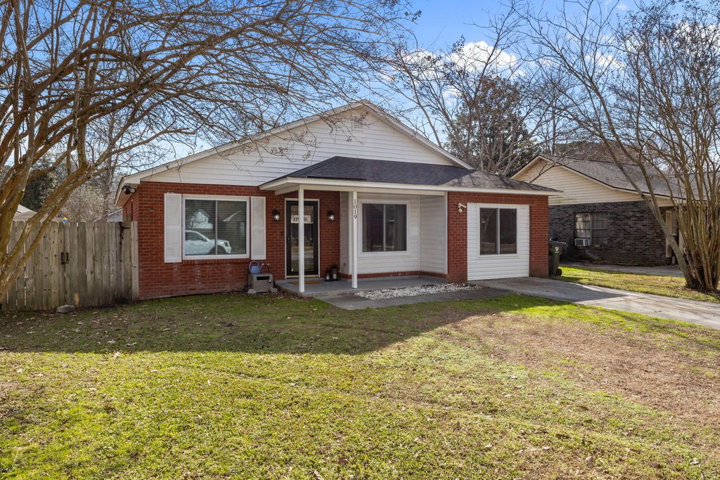 1019 Douglas Wayne Road, Summerville, SC 29486