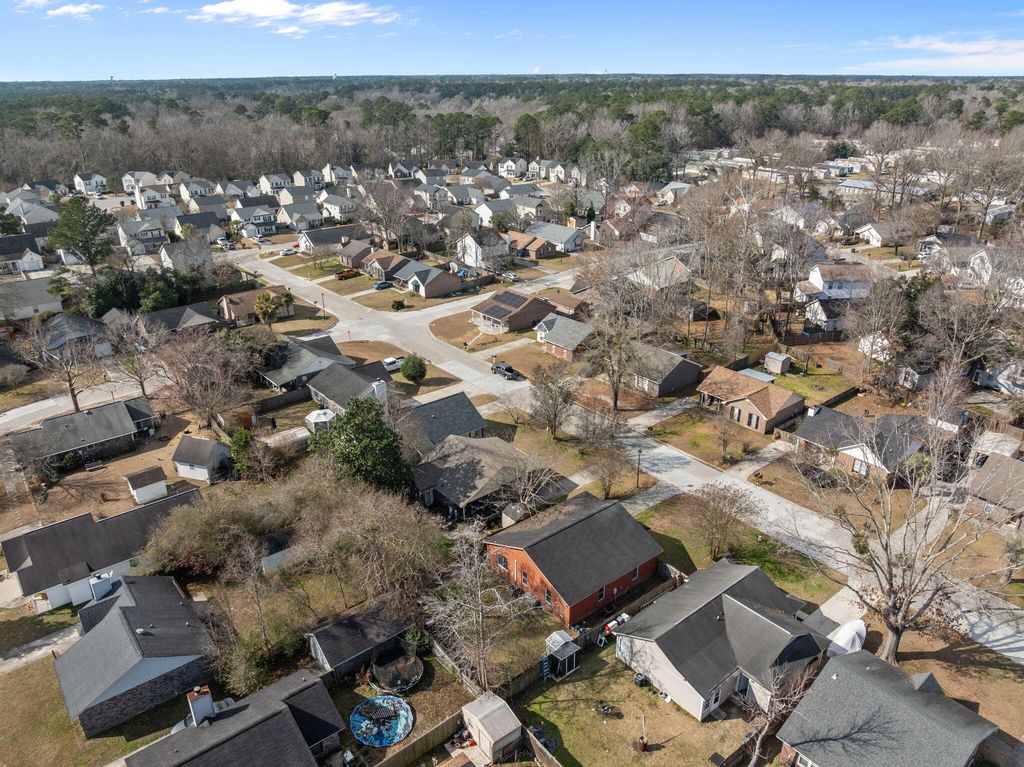 Image 41 of property listing at 1019 Douglas Wayne Road, Summerville, SC 29486