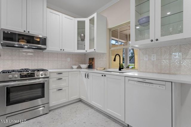 87001 Beaux Vue Court, Diamondhead, MS 39525