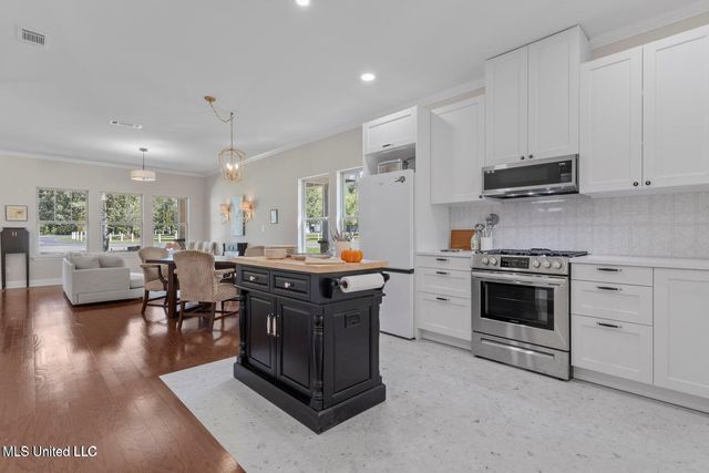 87001 Beaux Vue Court, Diamondhead, MS 39525