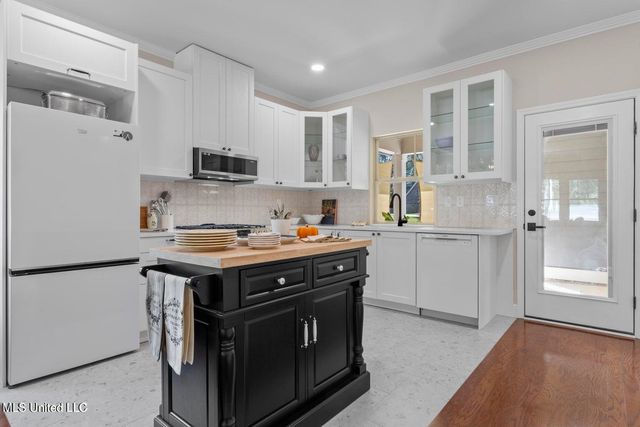 87001 Beaux Vue Court, Diamondhead, MS 39525