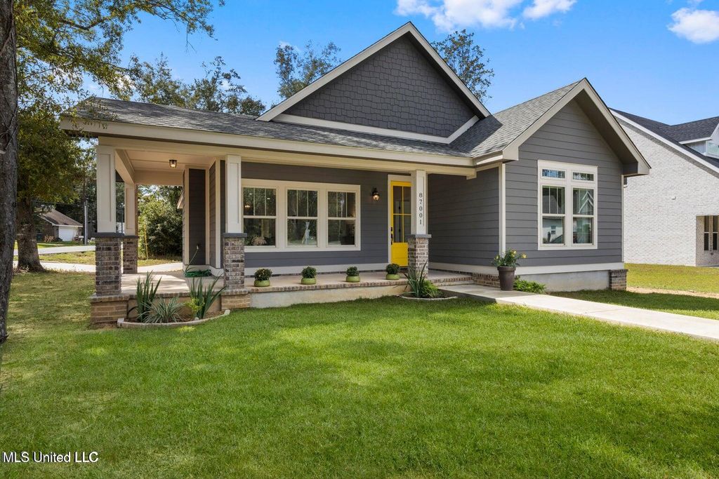 87001 Beaux Vue Court, Diamondhead, MS 39525