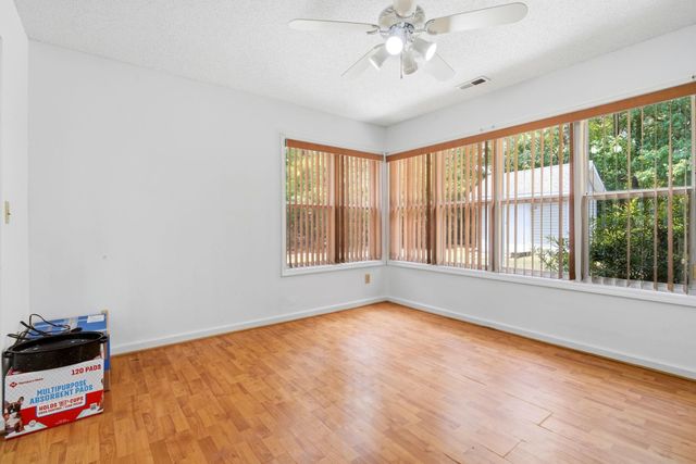 106 Sharon Ct., Conway, SC 29526