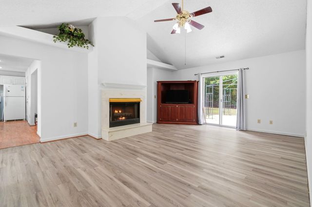 106 Sharon Ct., Conway, SC 29526