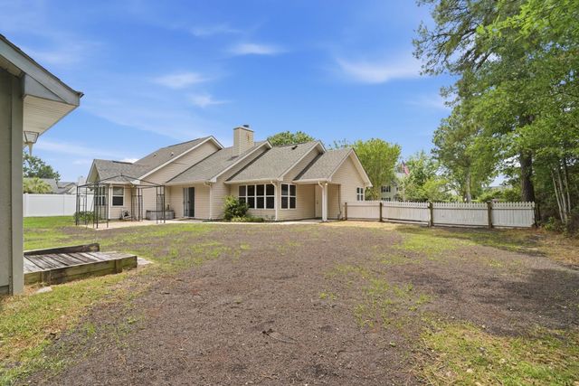 106 Sharon Ct., Conway, SC 29526