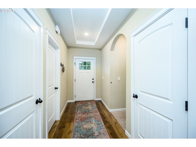 467 E JOHNSON St, Carlton, OR 97111