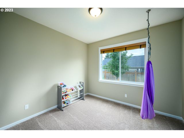 467 E JOHNSON St, Carlton, OR 97111
