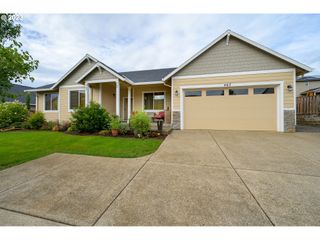 467 E JOHNSON St, Carlton, OR 97111