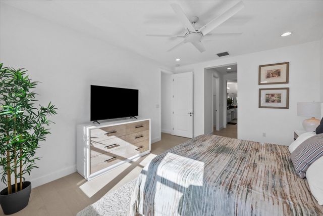 19540 Broad Shore Walk, Loxahatchee, FL 33470