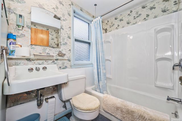 7 Kearney Street, Plymouth, CT 06786