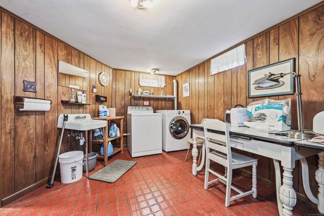 7 Kearney Street, Plymouth, CT 06786