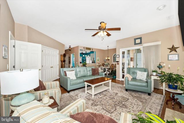 1005 EASTBOURNE TER, Frederick, MD 21702