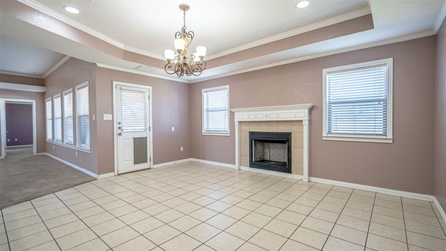 622 Parker Lane, Granbury, TX 76048