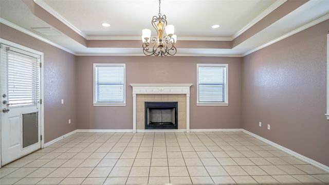 622 Parker Lane, Granbury, TX 76048