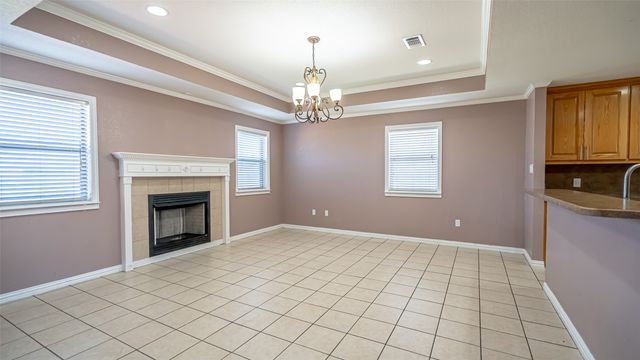 622 Parker Lane, Granbury, TX 76048
