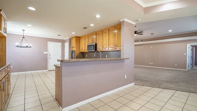 622 Parker Lane, Granbury, TX 76048