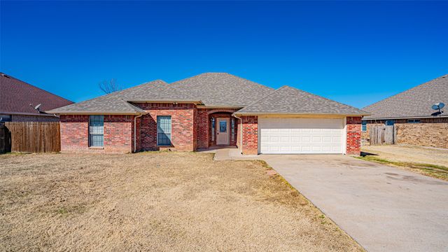622 Parker Lane, Granbury, TX 76048