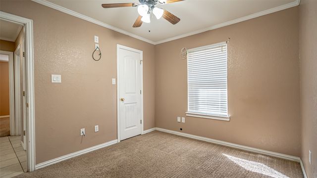 622 Parker Lane, Granbury, TX 76048