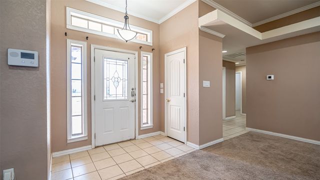 622 Parker Lane, Granbury, TX 76048