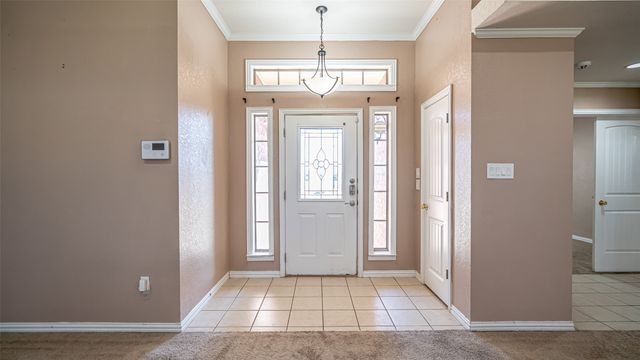 622 Parker Lane, Granbury, TX 76048