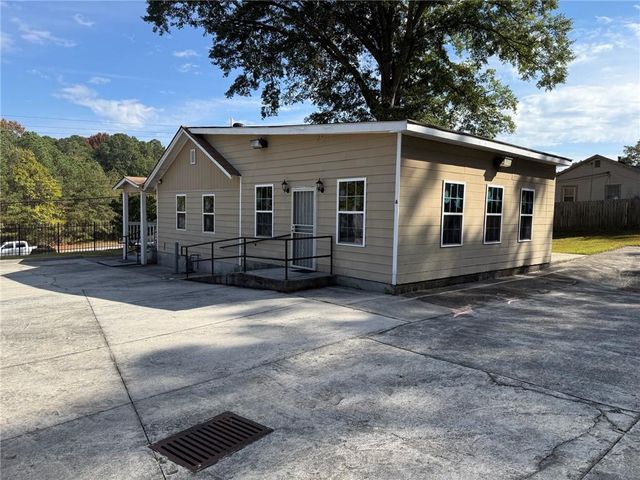 7483 COVINGTON Highway, Lithonia, GA 30058