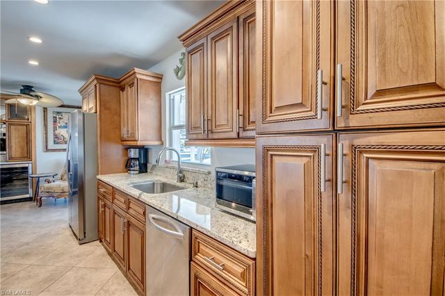 1122 El Dorado PKWY E, Cape Coral, FL 33904