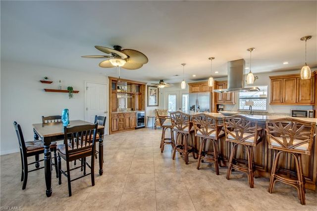 1122 El Dorado PKWY E, Cape Coral, FL 33904