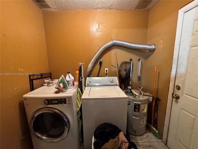 19133 NW 35th Avenue, Miami Gardens, FL 33056