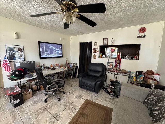 19133 NW 35th Avenue, Miami Gardens, FL 33056