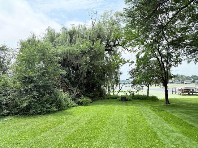 5393 Westport Road, Madison, WI 53704