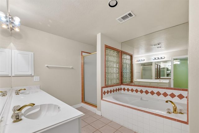 4418 Glen Avon Drive, Pasadena, TX 77505