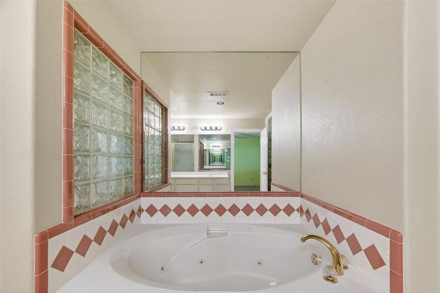 4418 Glen Avon Drive, Pasadena, TX 77505