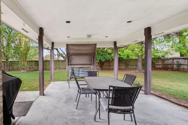 4418 Glen Avon Drive, Pasadena, TX 77505