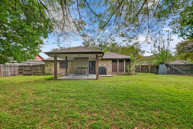 4418 Glen Avon Drive, Pasadena, TX 77505