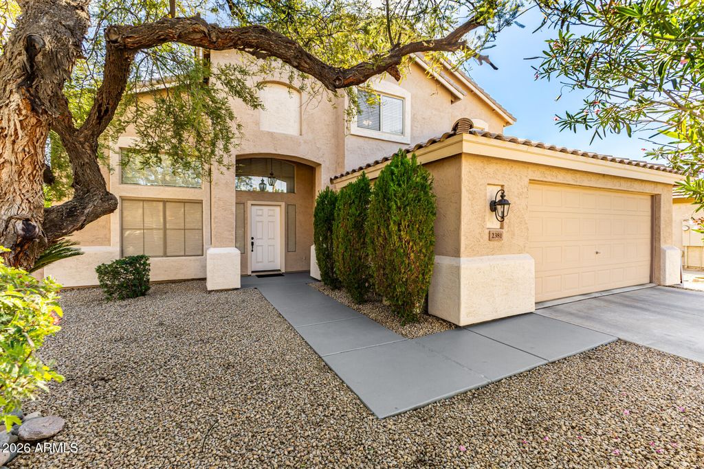 2381 E AUGUSTA Avenue, Chandler, AZ 85249