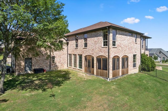 208 Cape Shore Drive, Mabank, TX 75143